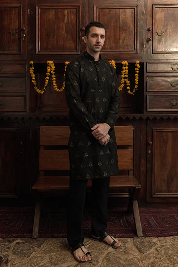 EMBROIDERED BLACK KURTA TROUSER